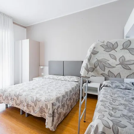 Del Corso 2* ביביונה