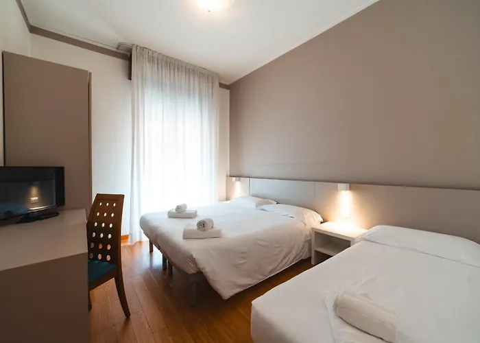 فندق Del Corso 2*